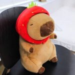 Capybara Gorro Fresa